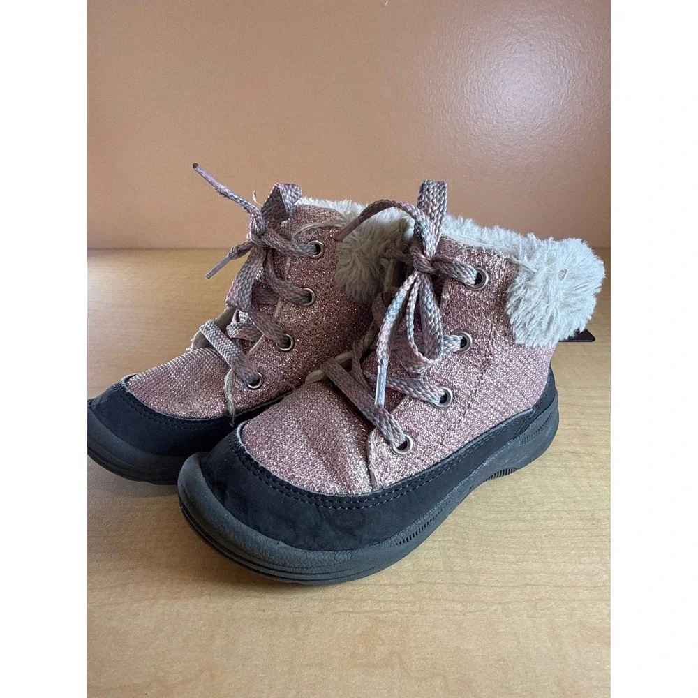 OshKosh Bgosh Joyita Pink Glitter Faux Fur Winter Boots Kids Size 9M Sparkle‎
